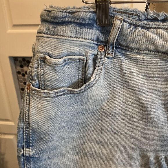 Maurice’s distressed stone washed raw hem jean skirt, size 14W - Picture 3 of 12